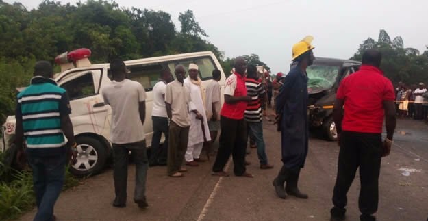 Accident on Cape Coast road; 2 dead, several injured - Graphic Online